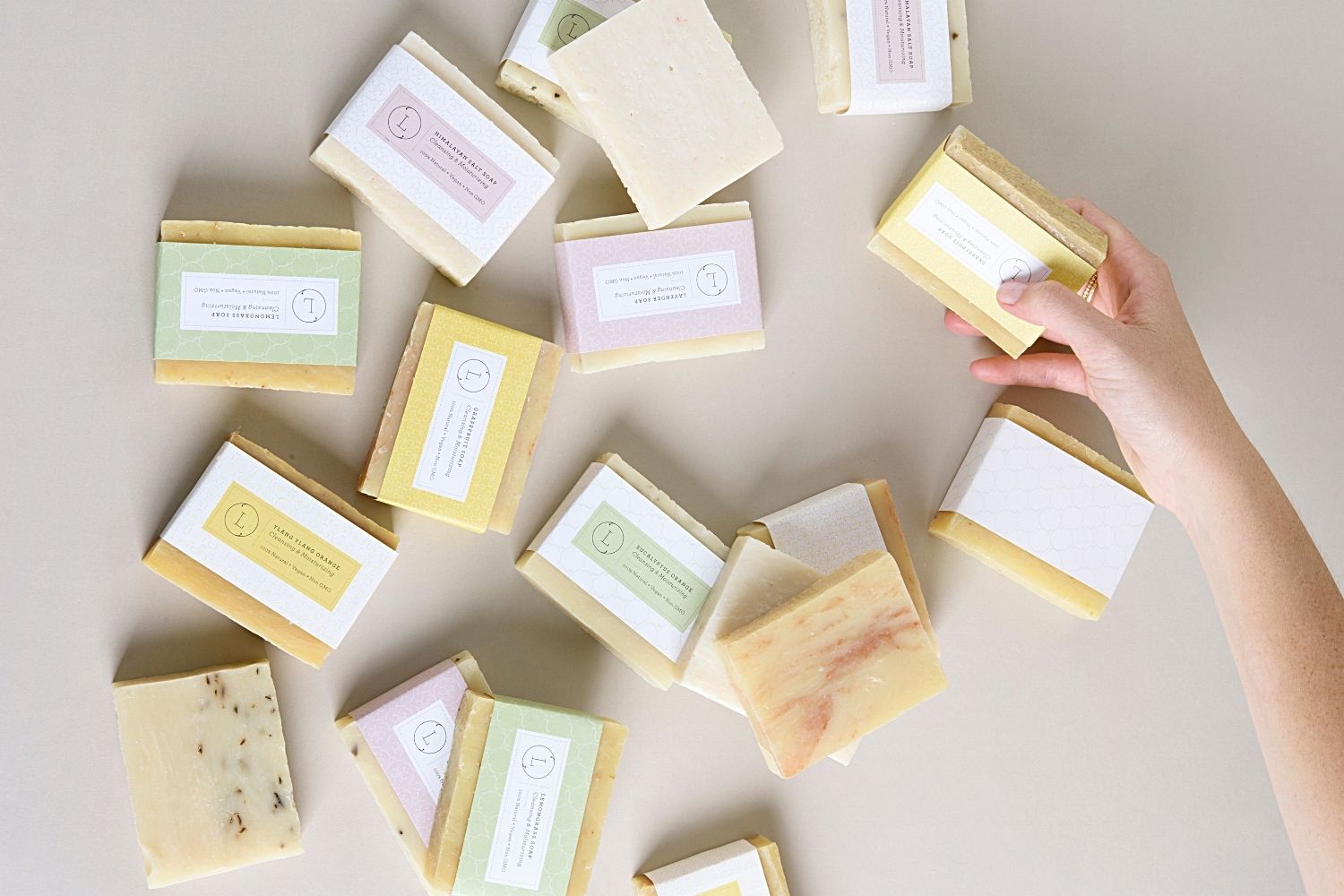 Naturalcoldprocesssoapbar-handamdebyLizush_2